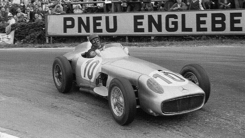 Juan Manuel Fangio fuhr fünf Weltmeistertitel ein, Foto: Mercedes-Benz