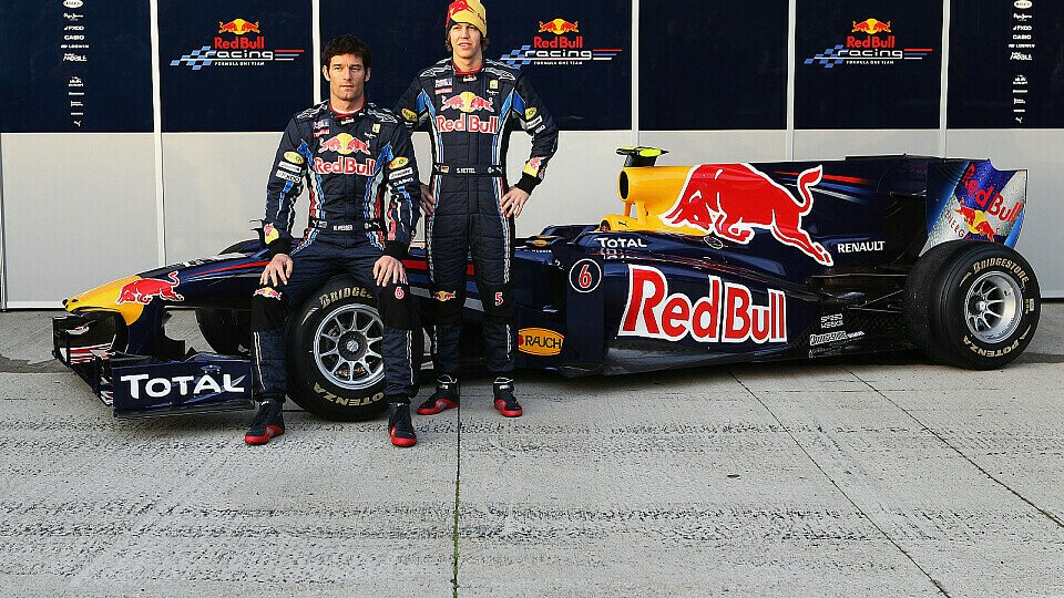 Red Bulls 2010er-Launch mit Mark Webber und Sebastian Vettel, Foto: Red Bull