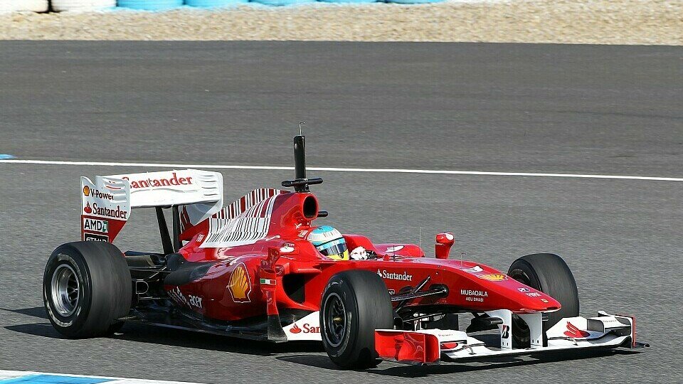Alonso lobt den F10, Foto: Sutton