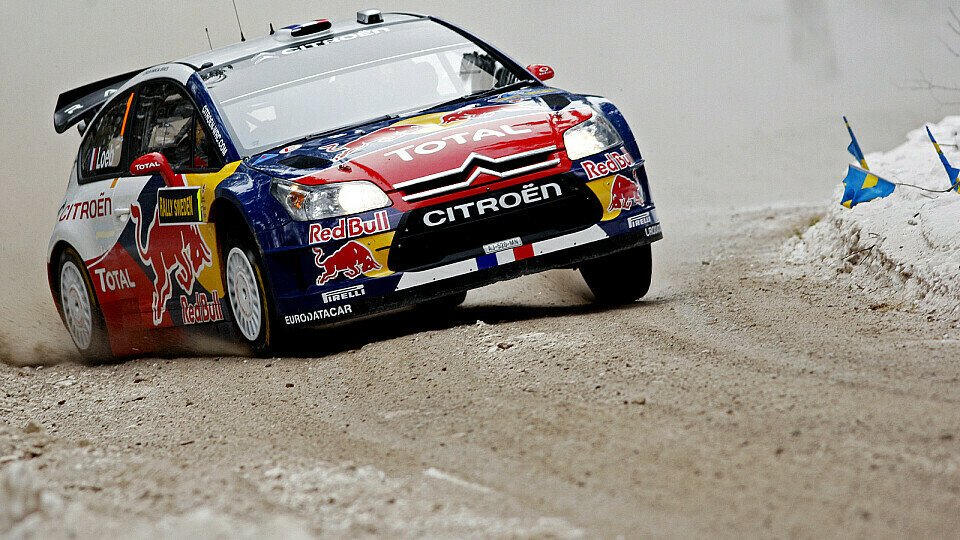 Sebastien Loeb holt auf Hirvonen auf., Foto: Red Bull/GEPA