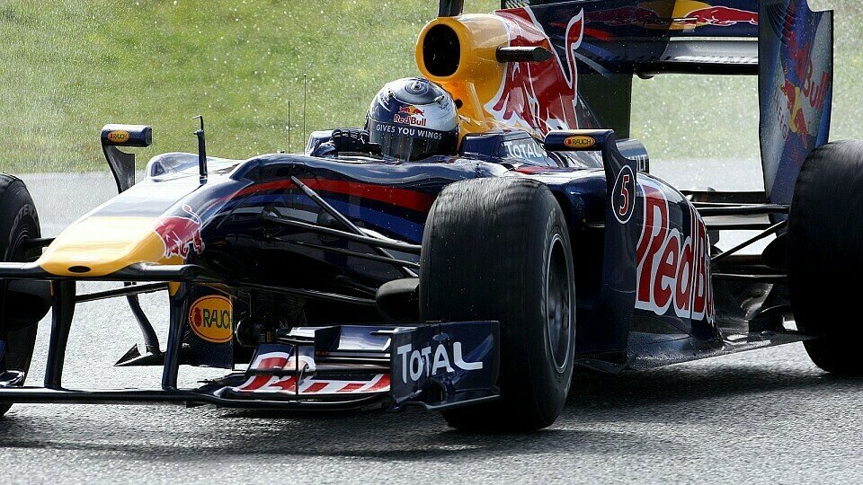 Sebastian Vettel fuhr die Bestzeit des ersten Testtages., Foto: Sutton