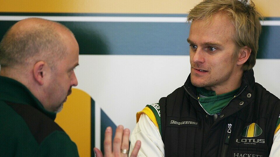 Mike Gascoyne glaubt, dass Heikki Kovalainen die falsche Strategie verfolgt hat, Foto: Sutton