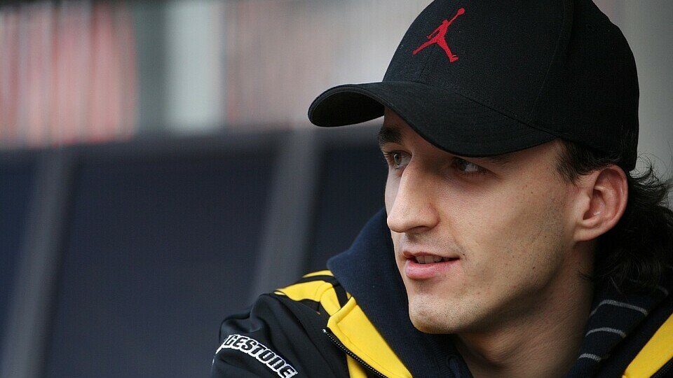 Robert Kubica fehlt noch etwas der Grip beim Renault, Foto: Sutton