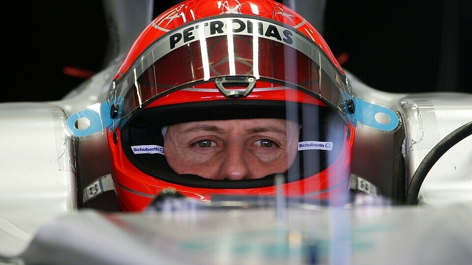 Michael Schumacher wird von den Teamchefs viel zugetraut, Foto: Sutton