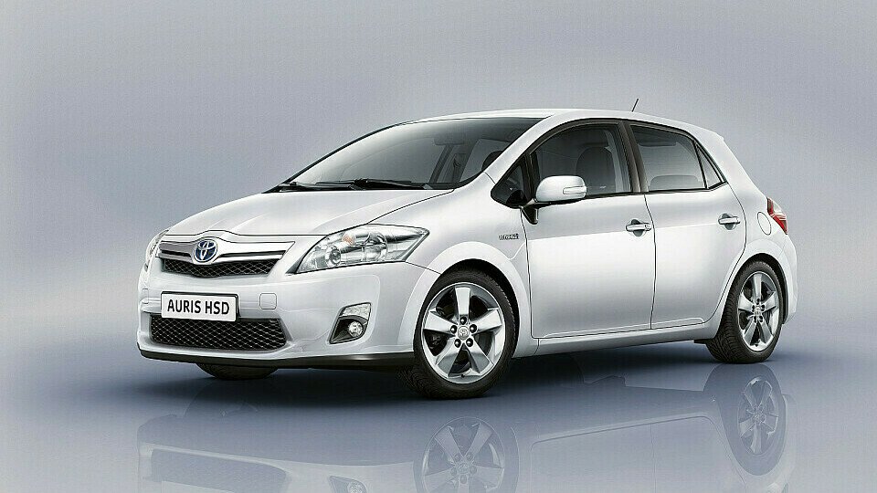 Der Auris Hybrid verbraucht nur 3,8 Liter auf 100 Kilometer, Foto: Toyota