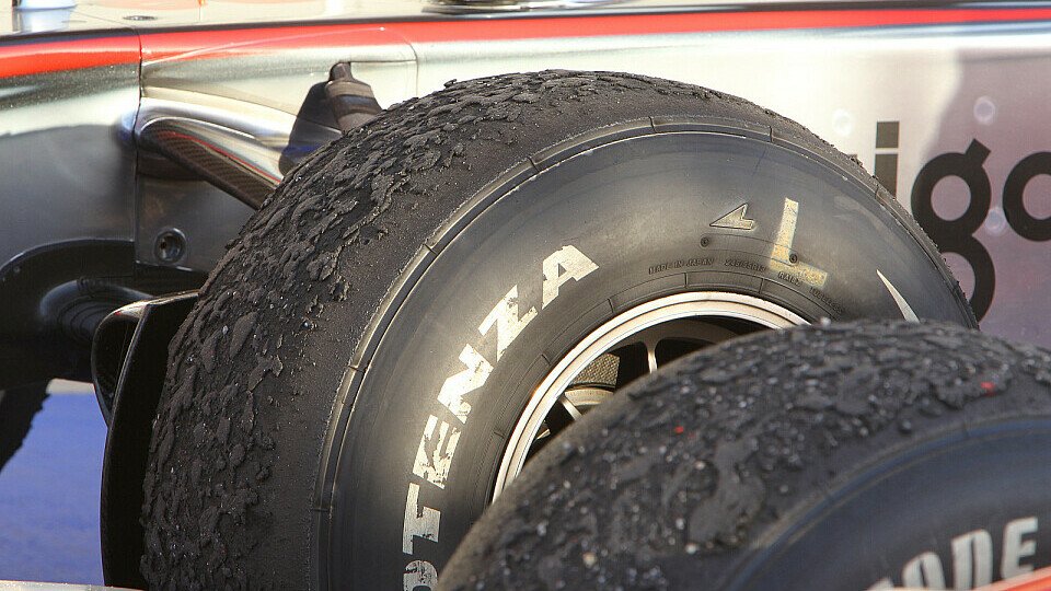 Lowe über Reifen: Es besteht ein Konflikt, Foto: Sutton