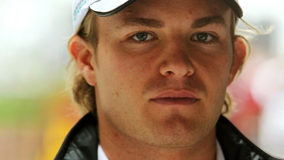 Rosberg hofft auf trockene Bedingungen, Foto: Sutton