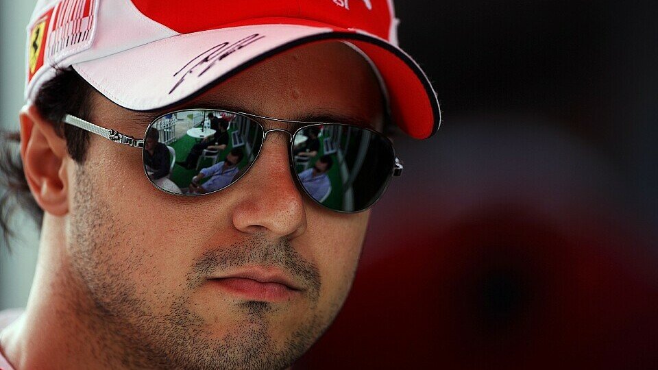 Felipe Massa fährt weiter für Ferrari, Foto: Sutton
