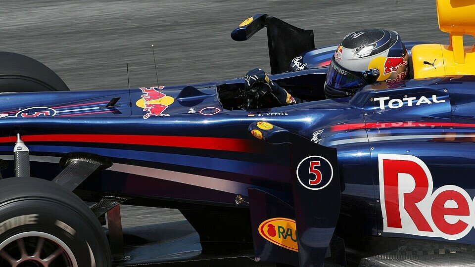 Sebastian Vettel will das Auto noch verbessern, Foto: Sutton