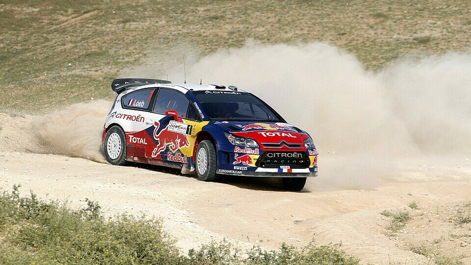 Loeb liegt aktuell in Jordanien in Führung, Foto: Red Bull/GEPA
