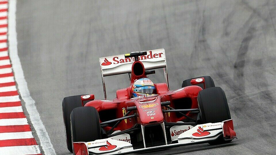 Fernando Alonso wird in China mit dem Renn-Motor von Bahrain starten, Foto: Sutton