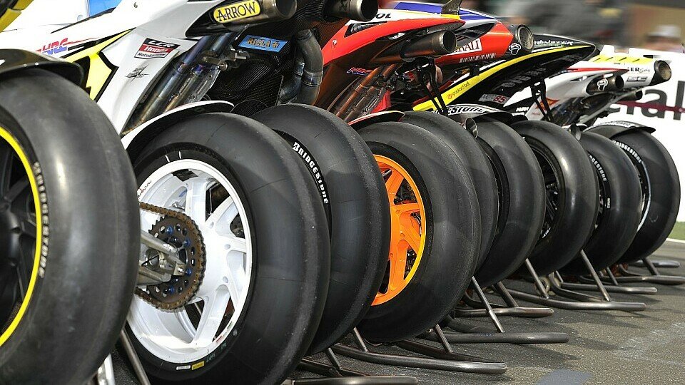 Bridgestone bleibt zunächst bis 2014 offizieller Reifenlieferant der MotoGP, Foto: Milagro