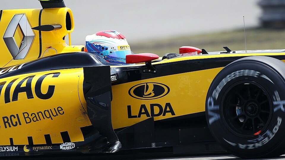 Renault will mit beiden Autos in die Punkte, Foto: Sutton