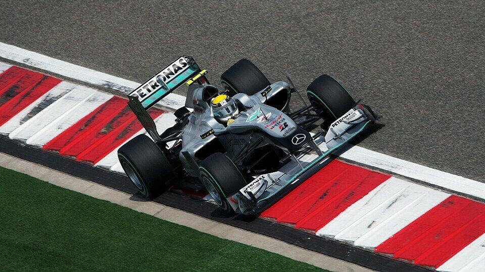Nico Rosberg war auch in Shanghai schneller als Schumacher, Foto: Sutton