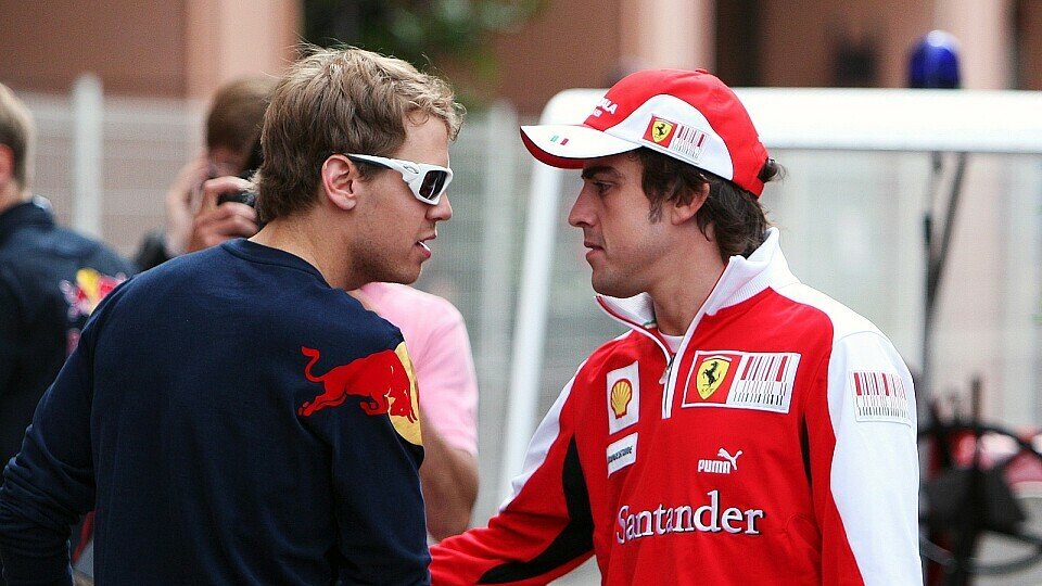 Alonso will die Lücke zu Vettel und Red Bull schließen, Foto: Sutton