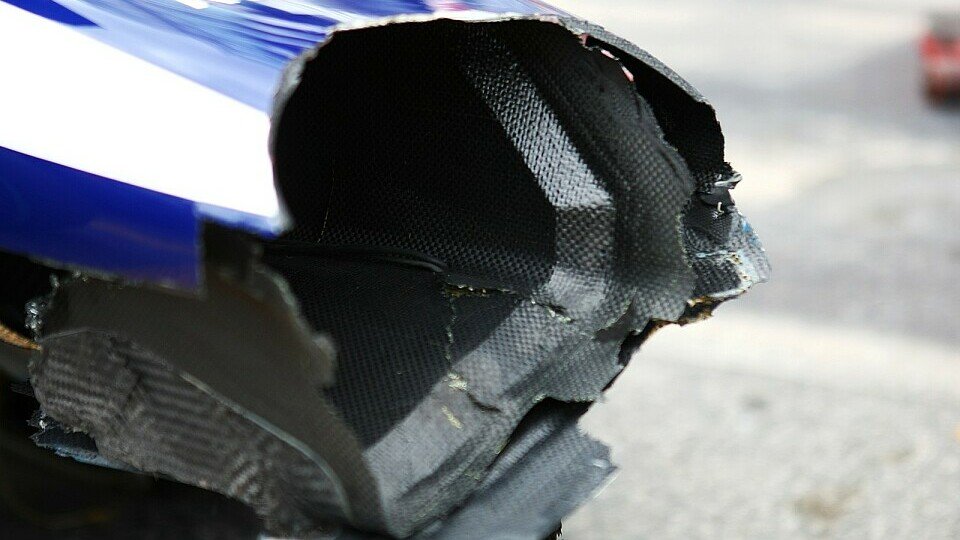 Hülkenberg crashte in Runde eins, Foto: Sutton Hülkenberg crashte in Runde eins, Foto: Sutton