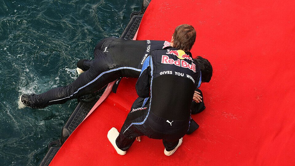 Bei Red Bull treiben sich die Fahrer gegenseitig an, Foto: Sutton