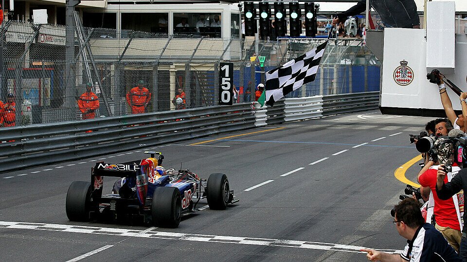 Mark Webber durfte in Monaco schon den Sieg genießen, Foto: Red Bull/GEPA