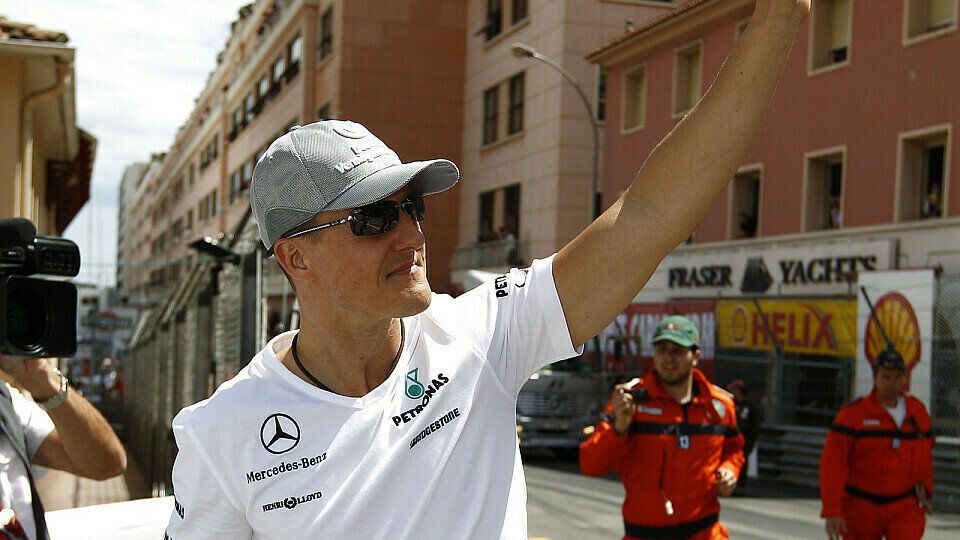Michael Schumacher hat beim Kartfahren etwas entspannt, Foto: Mercedes GP