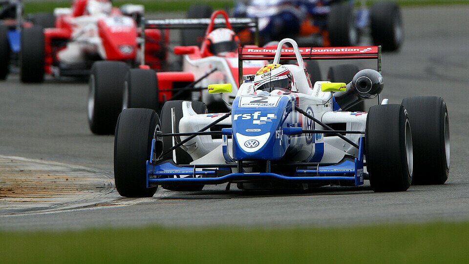 James Calado war 2010 in der britischen Formel 3 unterwegs, Foto: SRO Ltd.