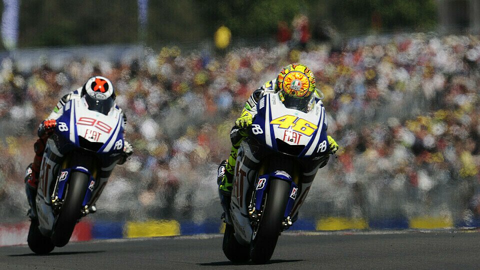 Rossi wünscht sich den Heimsieg, Lorenzo will seinen Vorsprung ausbauen., Foto: Bridgestone