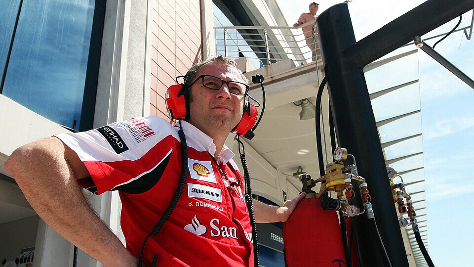 Stefano Domenicali hat schwere Aufgaben zu bewältigen, Foto: Sutton Stefano Domenicali hat schwere Aufgaben zu bewältigen, Foto: Sutton