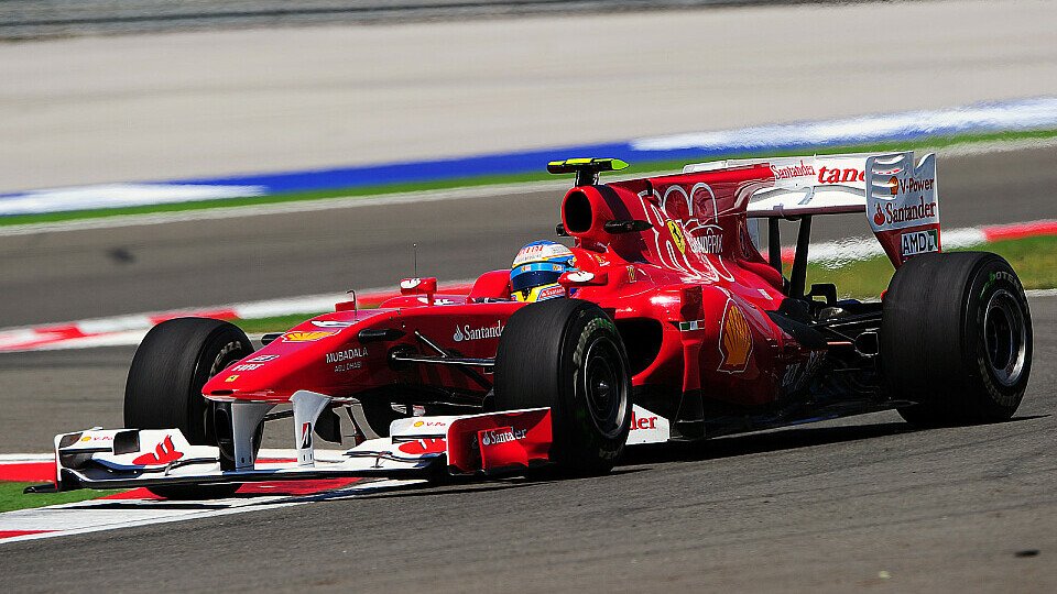 Fernando Alonso rechnet mit einem Red Bull auf Pole, Foto: Sutton