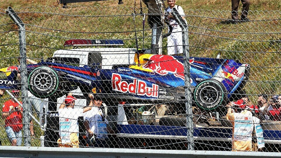 Webbers Motorschaden bereitet Red Bull keine schlaflosen Nächte, Foto: Sutton