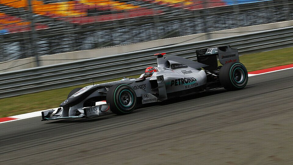 Michael Schumacher fuhr sicher in die Punkte, Foto: Mercedes GP