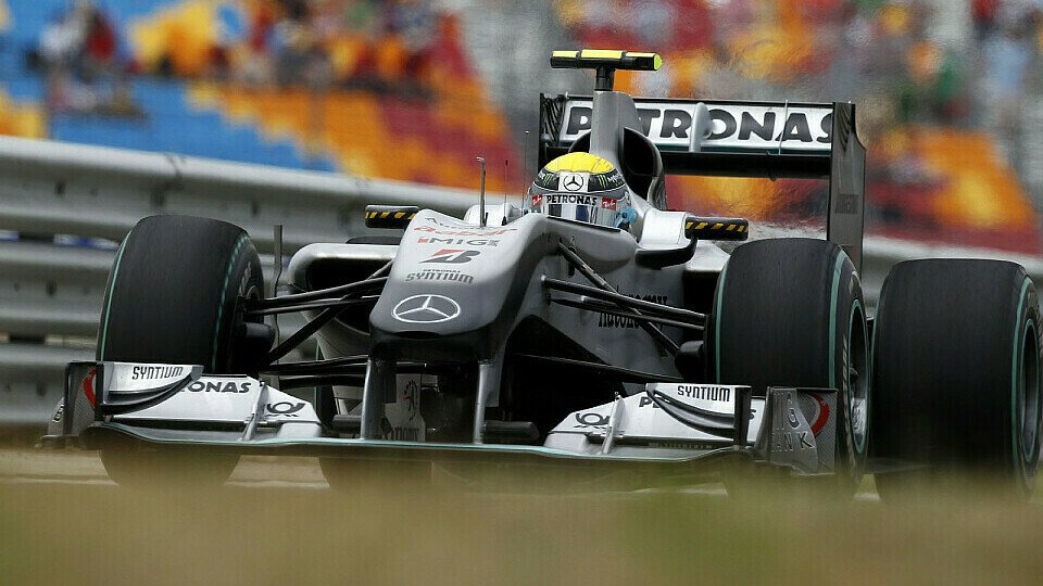 Nico Rosberg rechnet mit einer weiteren Verbesserung, Foto: Mercedes GP