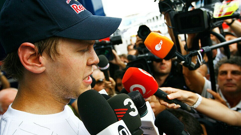 Sebastian Vettel sieht bei Red Bull die gleichen Chancen für beide Piloten, Foto: Red Bull/GEPA