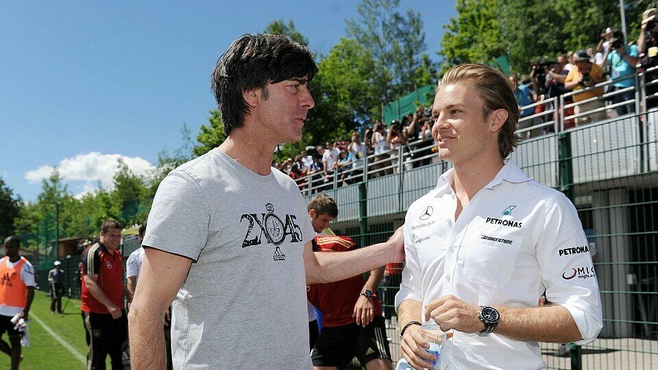 Nico Rosberg traf unter anderem Bundestrainer Jogi Löw, Foto: Mercedes