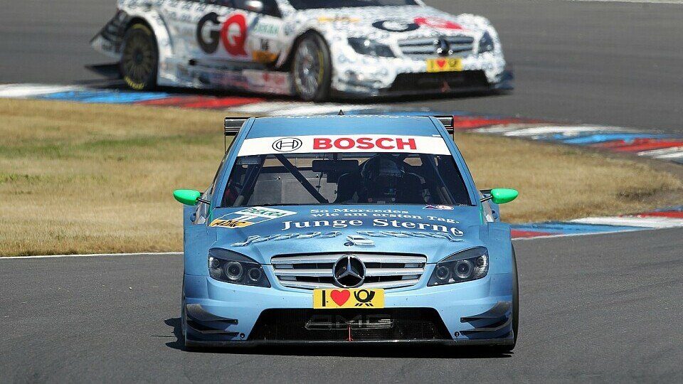 Green ließ nach der Safety Car Phase zu viel Platz nach vorne., Foto: Sutton