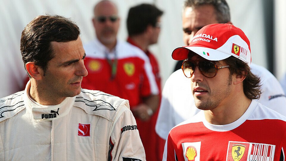 Pedro de la Rosa ist von Fernando Alonsos Können begeistert, Foto: Sutton