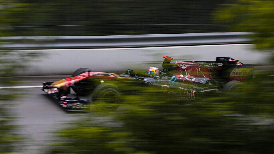 Toro Rosso zählt auf das Safety Car, Foto: Sutton