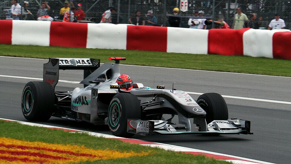 Mercedes-Piloten klagen über Reifen, Foto: Sutton Mercedes-Piloten klagen über Reifen, Foto: Sutton