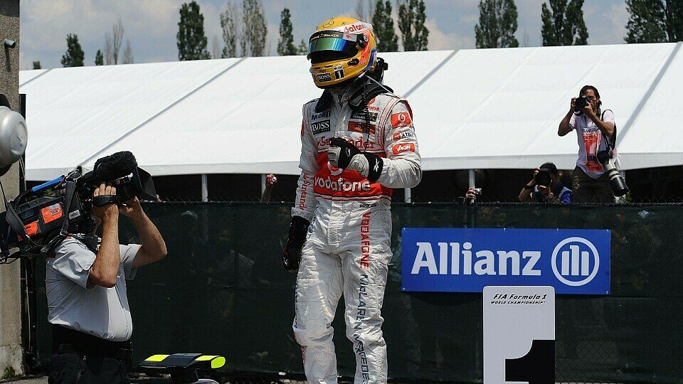 Lewis Hamilton sieht gute Rennen auf sich zukommen, Foto: Bridgestone