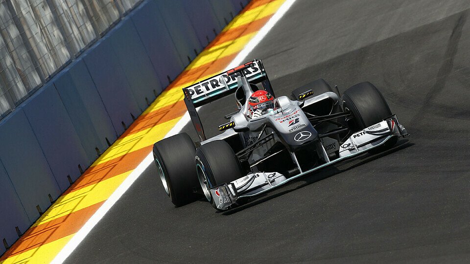 Michael Schumacher musste sich ohne Punkte verabschieden, Foto: Mercedes GP