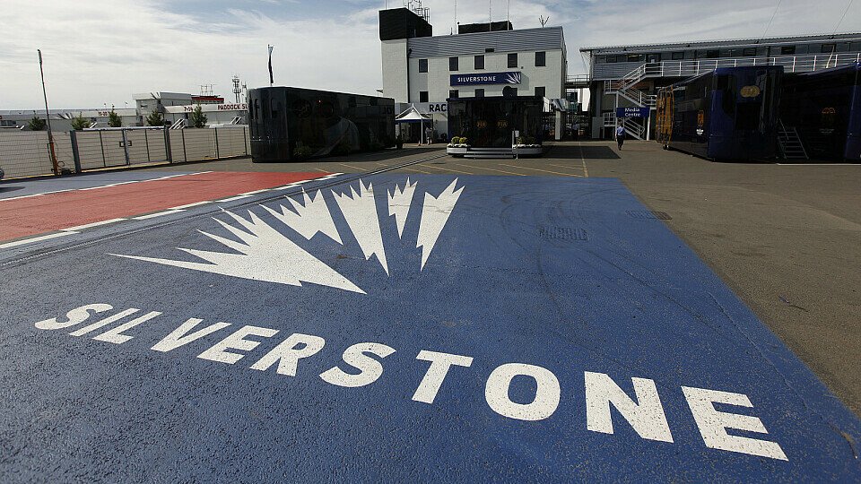 Fahrer, Teams und Fans freuen sich auf Silverstone, Foto: Mercedes GP