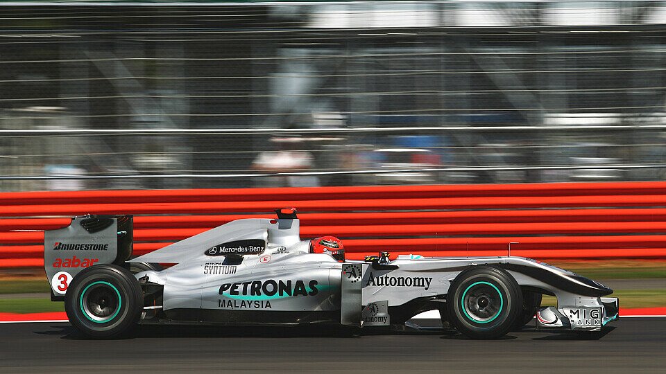 Schumacher mit Auto zufrieden, Foto: Sutton