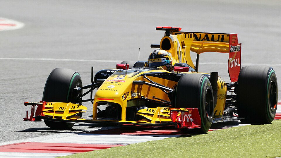 Renault probierte einen neuen Flügel, Foto: Sutton