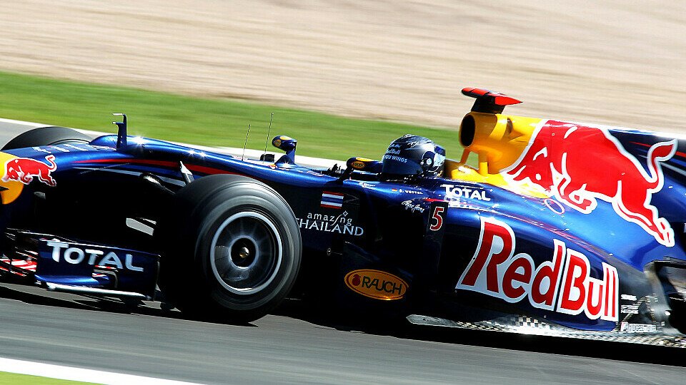 Vettel hatte im Rennen doch Spaß, Foto: Red Bull/GEPA