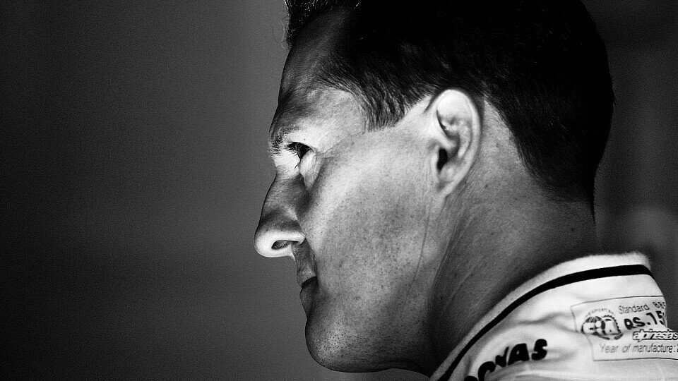 Michael Schumacher erlebt eine schwierige Saison, Foto: Sutton