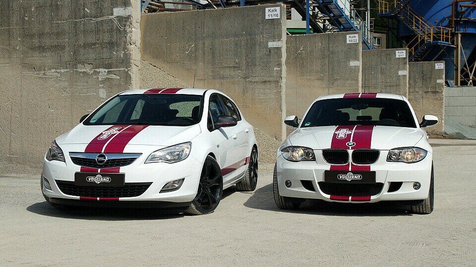 Der 1er-BMW und der Opel Astra von Vogtland, Foto: Vogtland