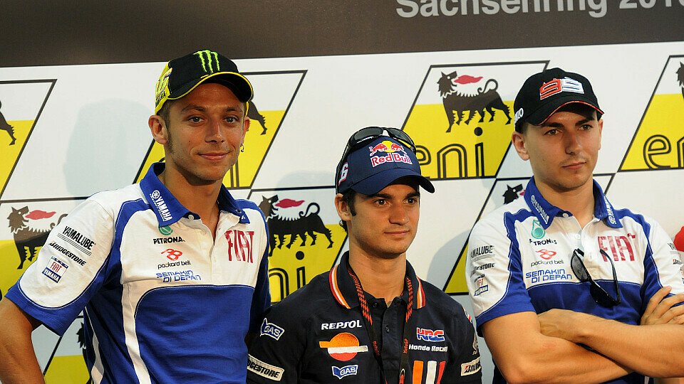 Neben Rossi (l), Pedrosa (m) und Lorenzo (r) fanden noch Hayden und Capirossi den Weg zur Pressekonferenz., Foto: Milagro