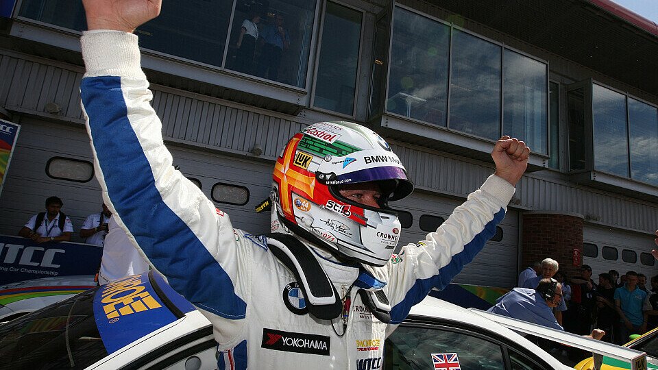 Andy Priaulx gewinnt Royal-ProAm-Rennen., Foto: WTCC