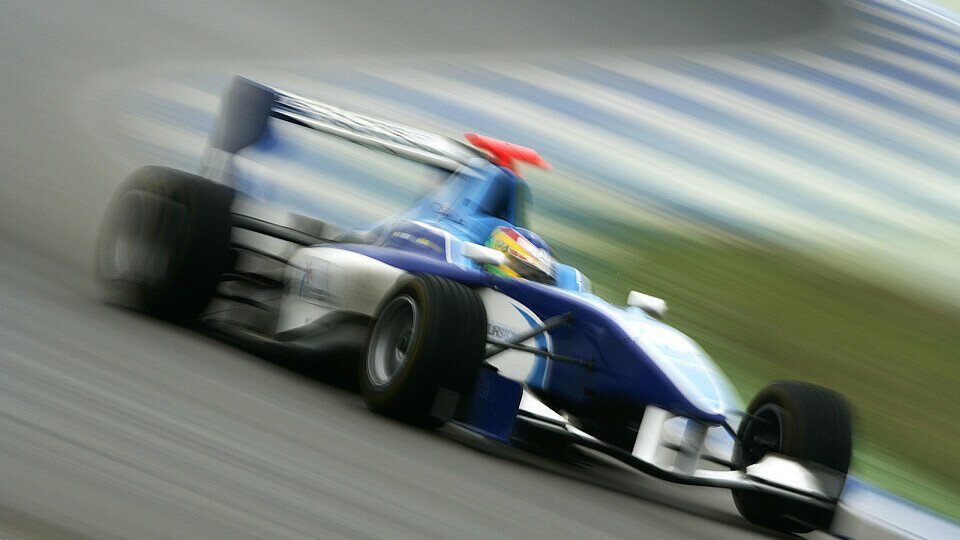 2011 sitzen bei Atech drei Rookies am Steuer, Foto: GP3 Series