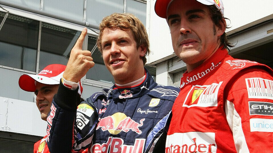 Vettel läuft Alonso den Rang ab, Foto: Sutton