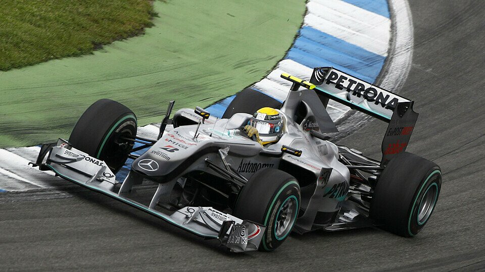 Schadensbegrenzung bei Rosberg, Foto: Mercedes GP