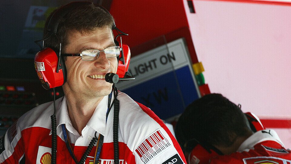 Chris Dyer verließ nach der Saison 2010 die Formel 1, Foto: Sutton